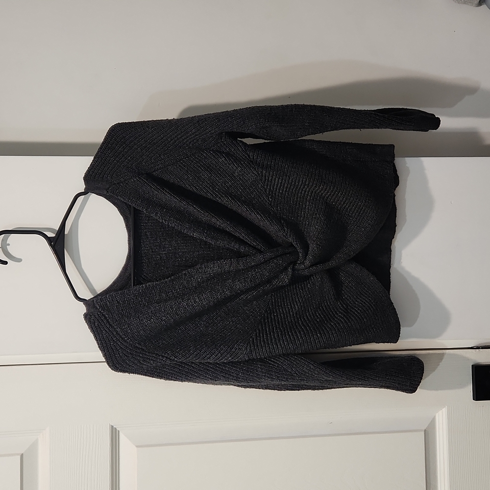 American Eagle knit sweater